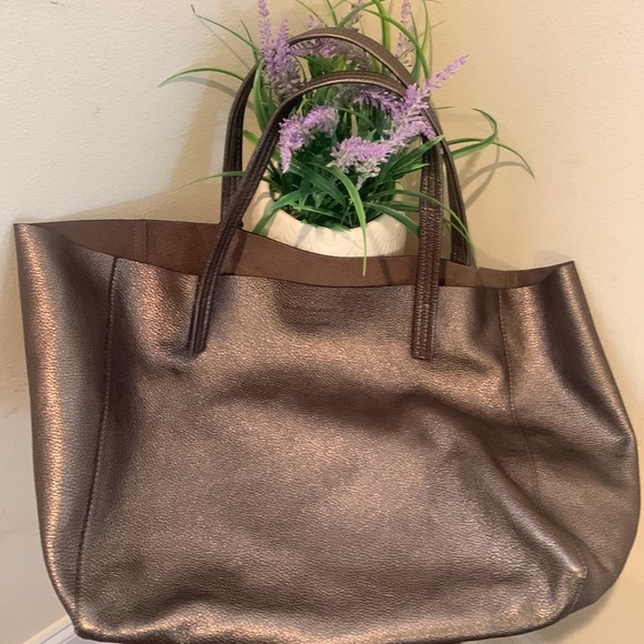 Kurt Geiger London Violet Leather Tote
KURT GEIGER LONDON - Picture 7 of 14